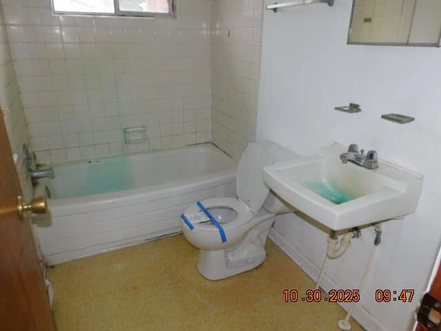 1075 Windstar CIR - Photo 4