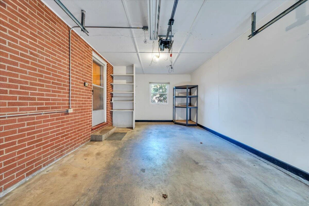 3110 Crockett AVE NW - Photo 28