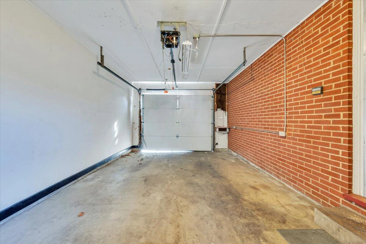 3110 Crockett AVE NW - Photo 29