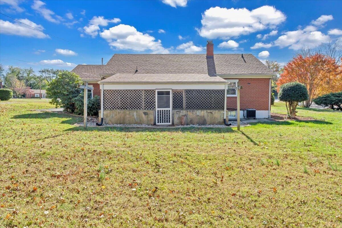 3110 Crockett AVE NW - Photo 34