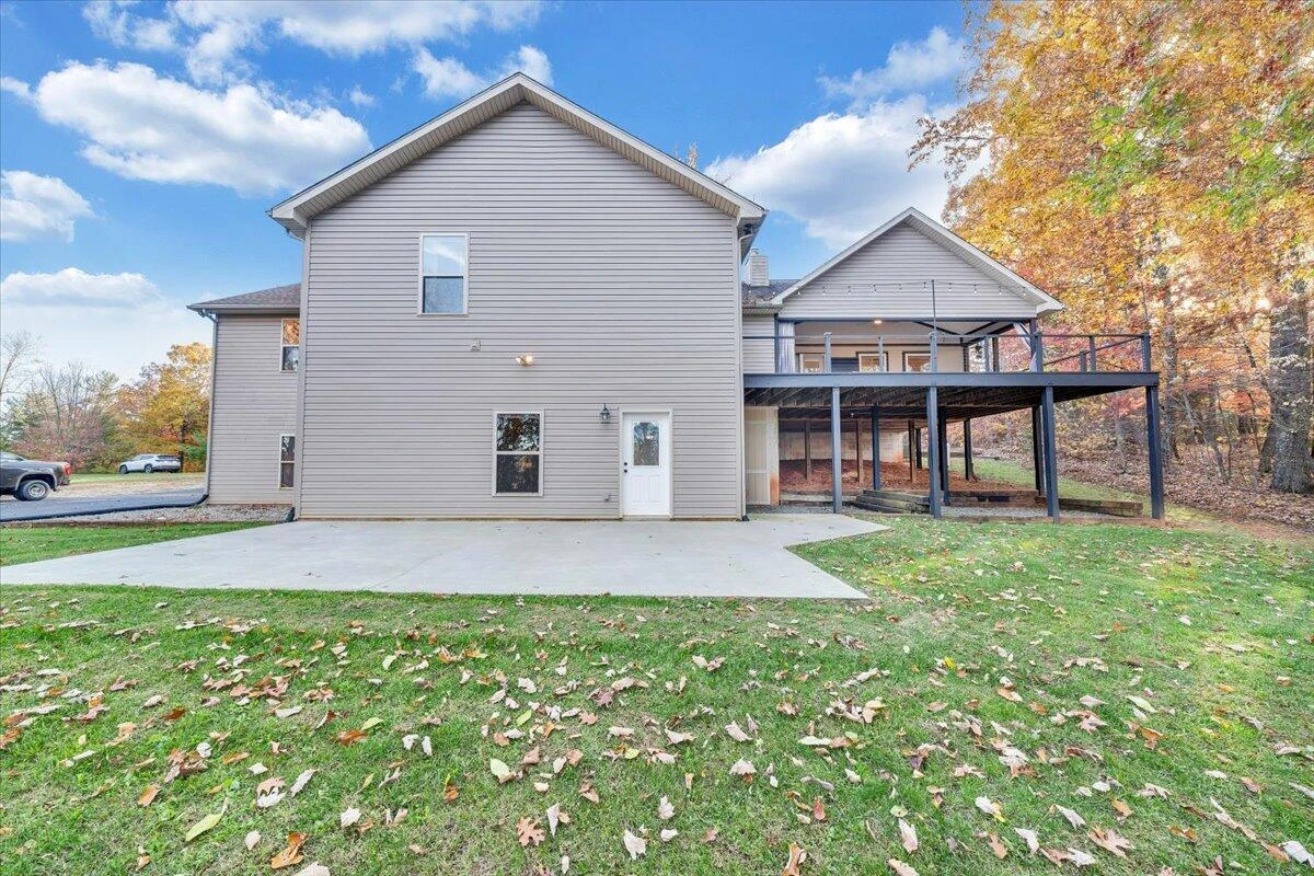 211 Woods Edge DR - Photo 11