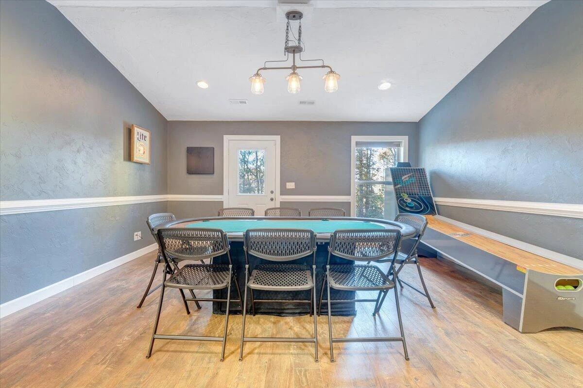 211 Woods Edge DR - Photo 17