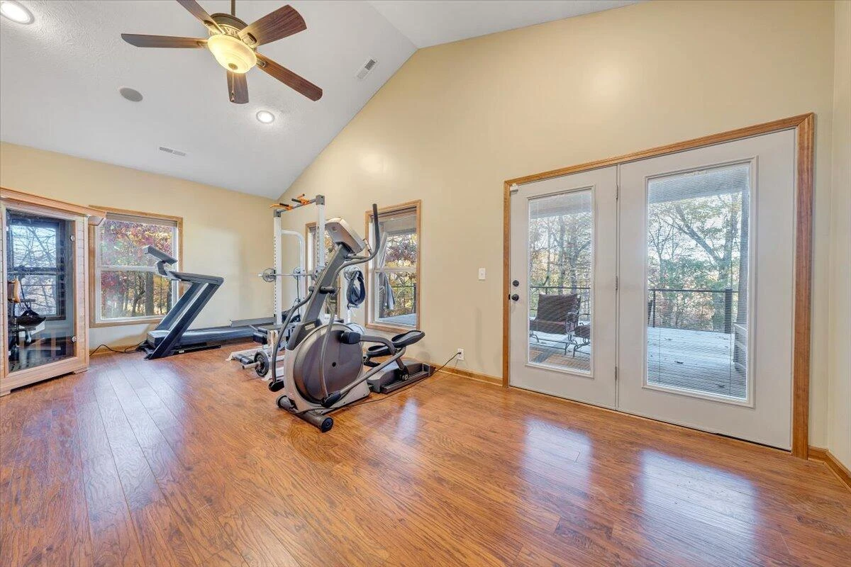 211 Woods Edge DR - Photo 23