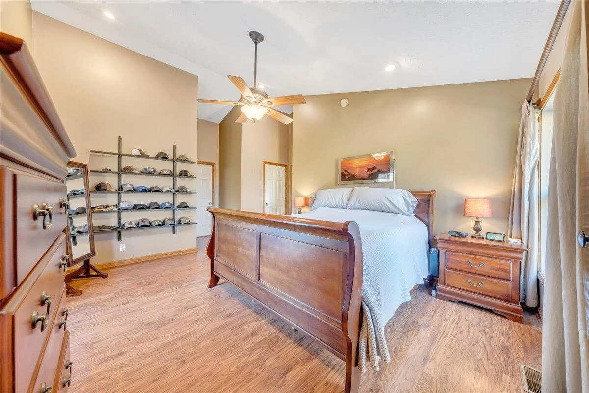 211 Woods Edge DR - Photo 25