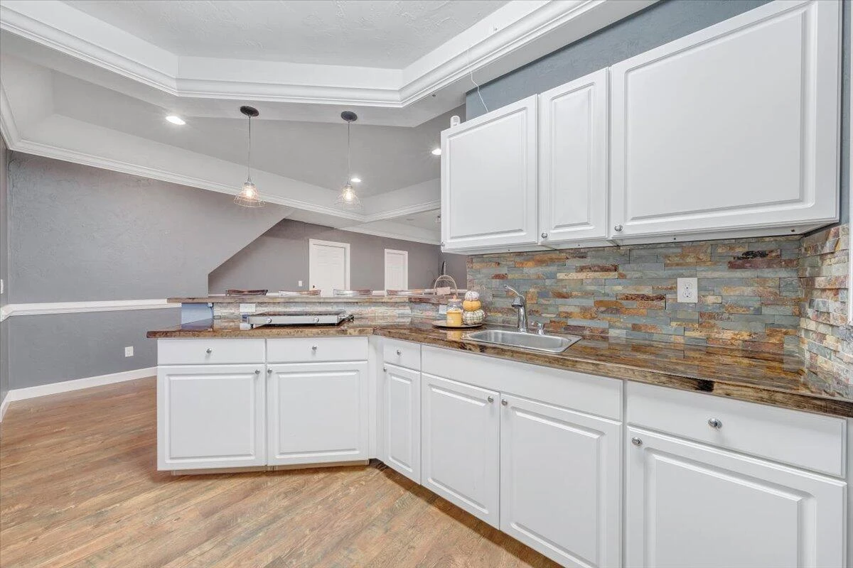 211 Woods Edge DR - Photo 40