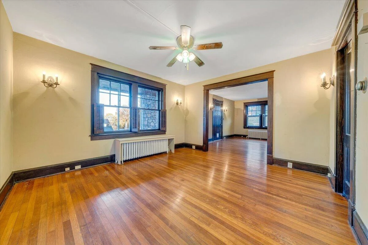 601 Camilla AVE SE - Photo 13