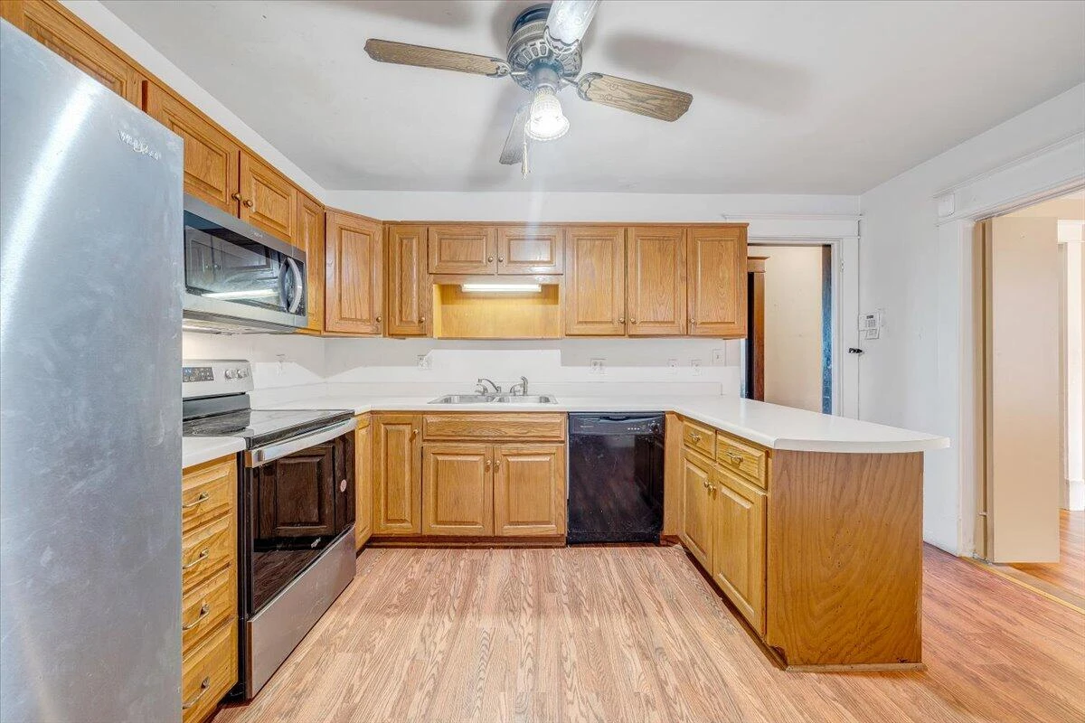 601 Camilla AVE SE - Photo 20