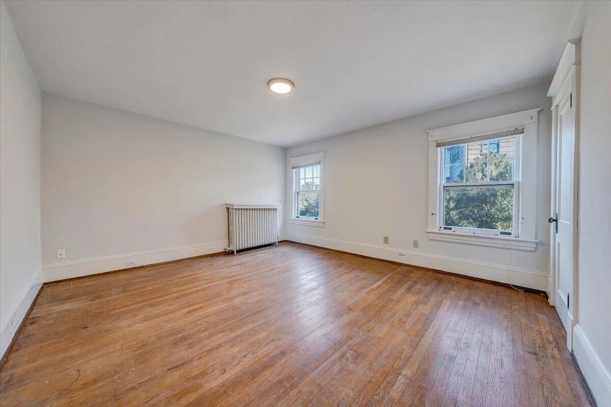 601 Camilla AVE SE - Photo 32