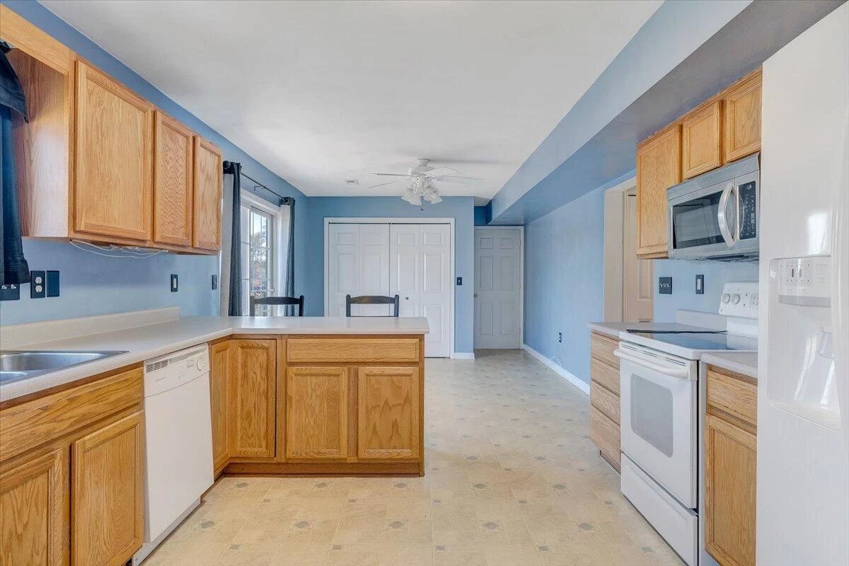 6717 Albert RD - Photo 10