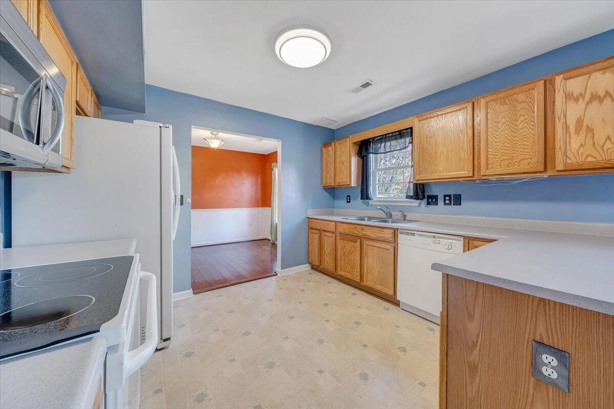 6717 Albert RD - Photo 14