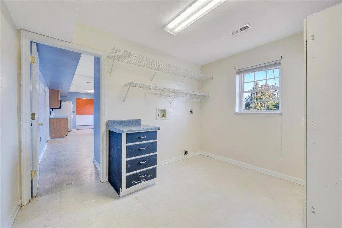 6717 Albert RD - Photo 18