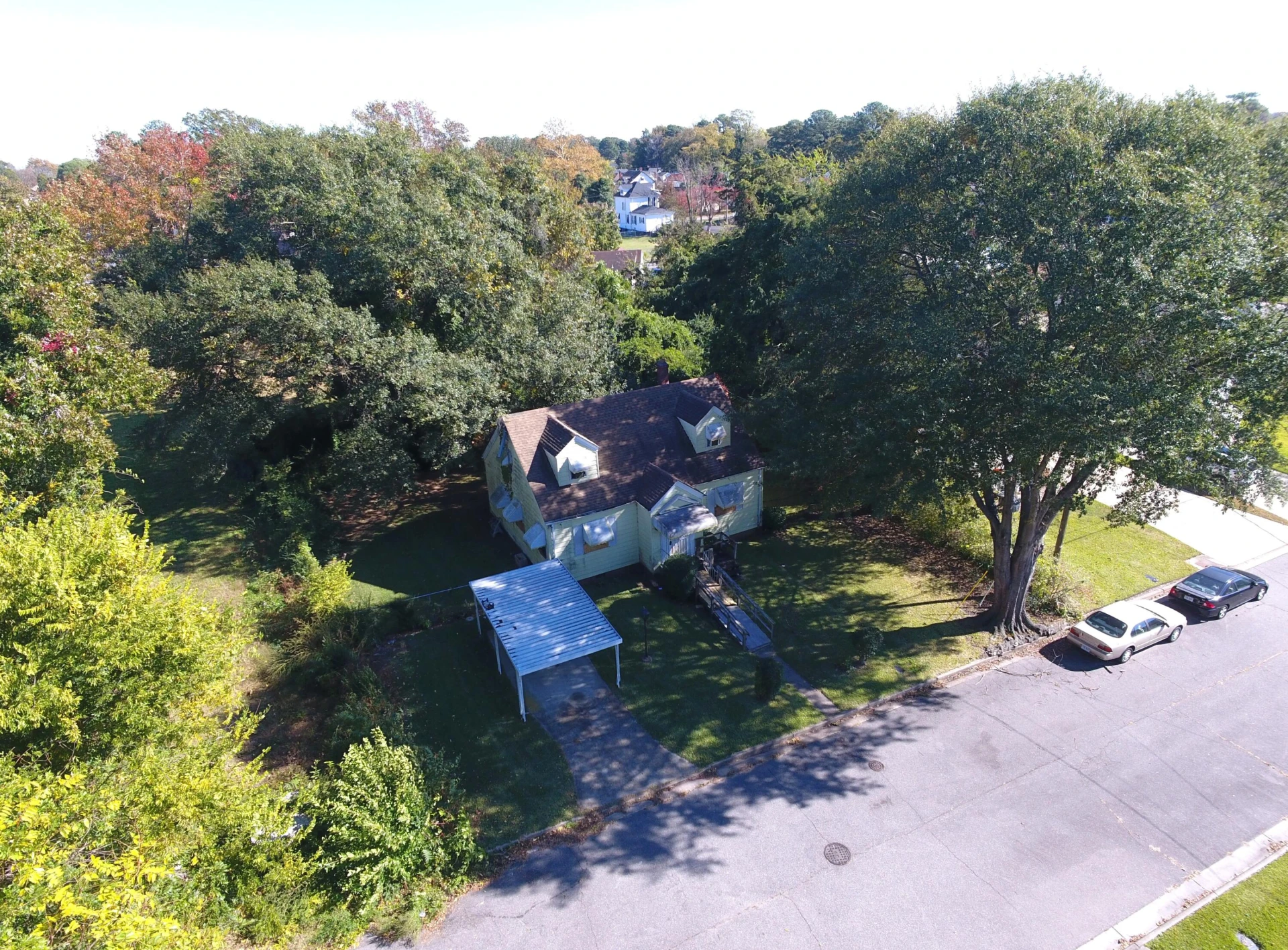 1805 Roanoke AVE - Photo 4