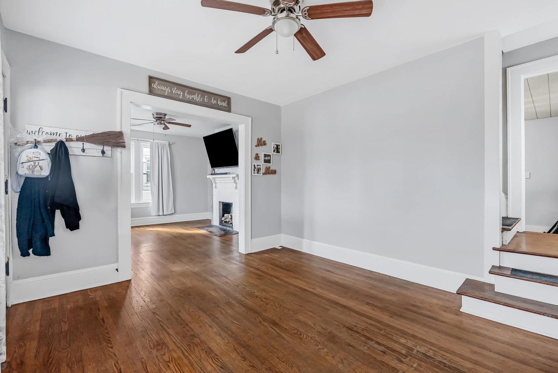 1440 Greenbrier AVE SE - Photo 3
