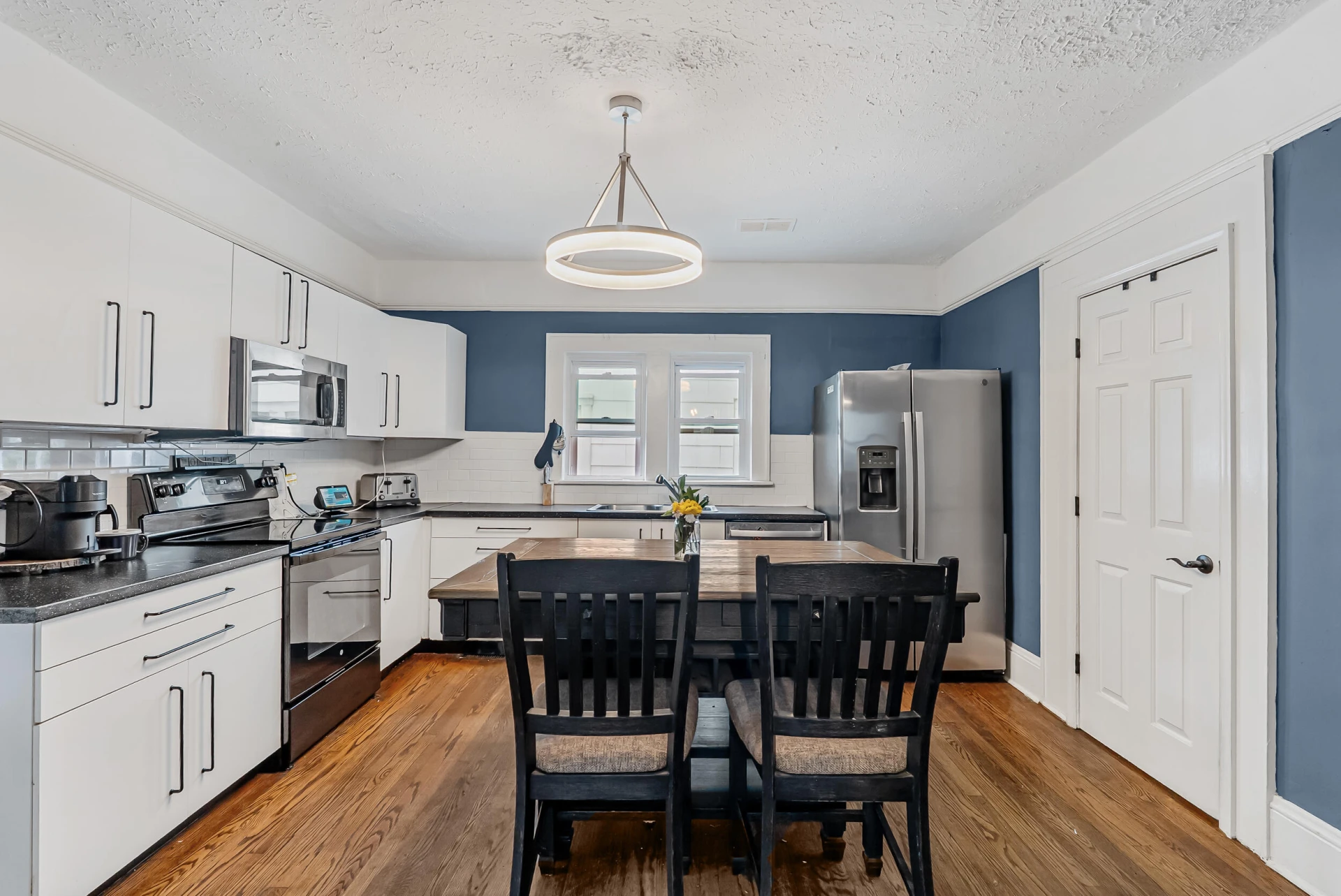 1440 Greenbrier AVE SE - Photo 8