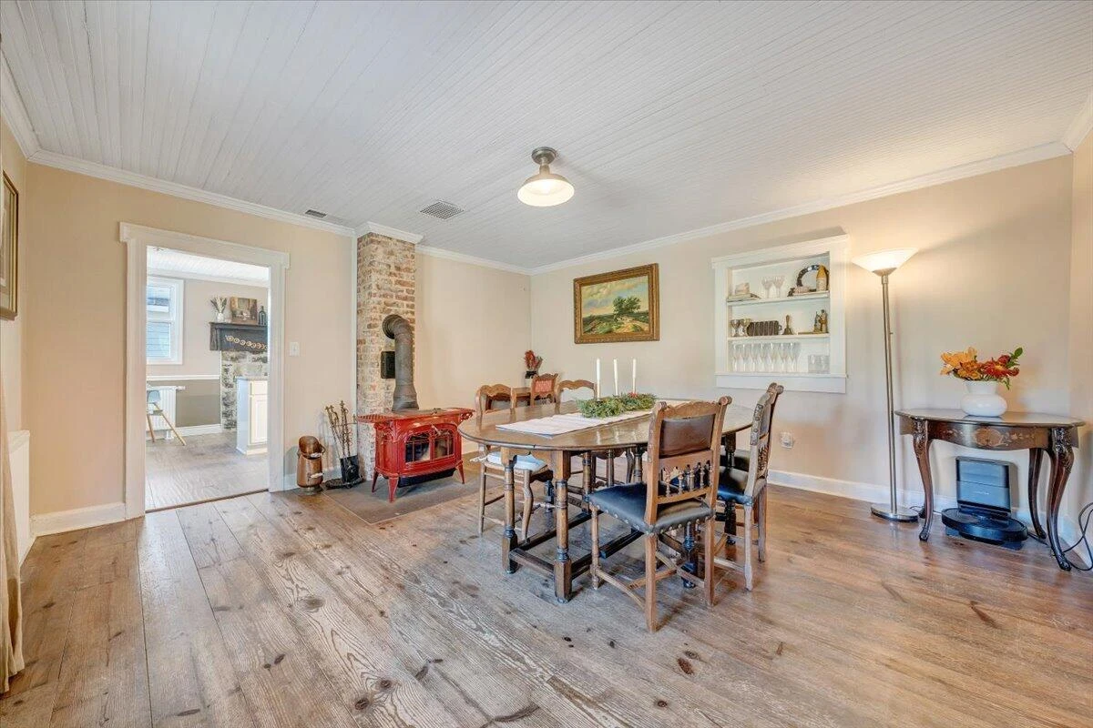 7758 Old Fincastle RD - Photo 24