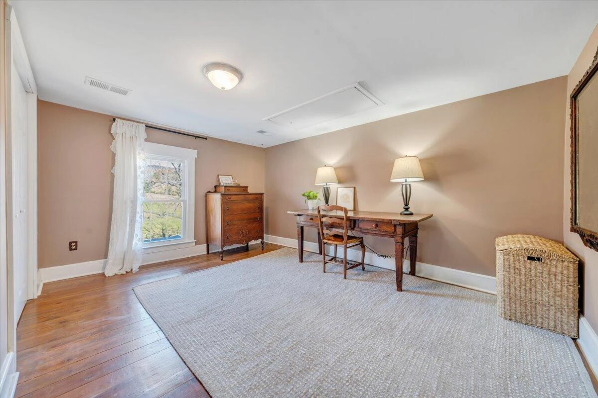 7758 Old Fincastle RD - Photo 45