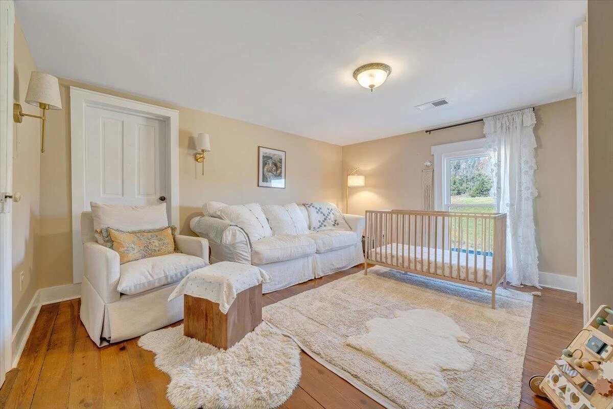7758 Old Fincastle RD - Photo 47