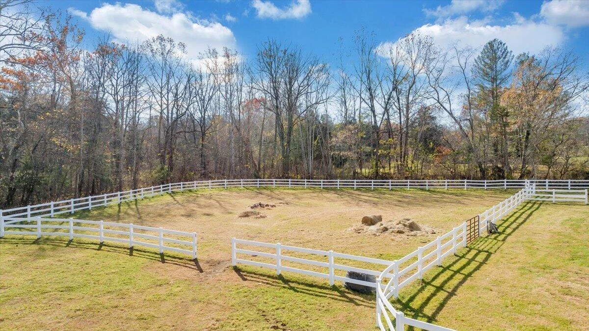 7758 Old Fincastle RD - Photo 67