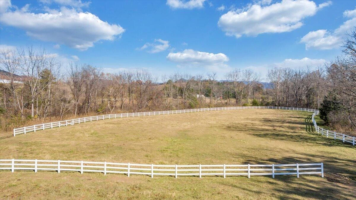 7758 Old Fincastle RD - Photo 73