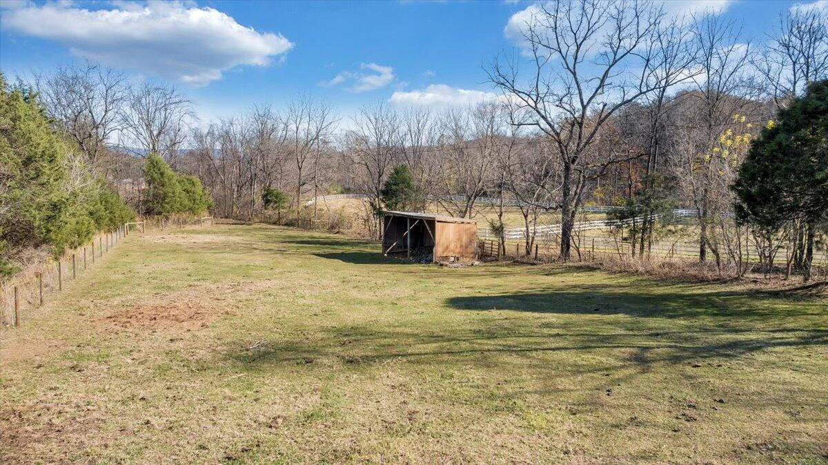 7758 Old Fincastle RD - Photo 95