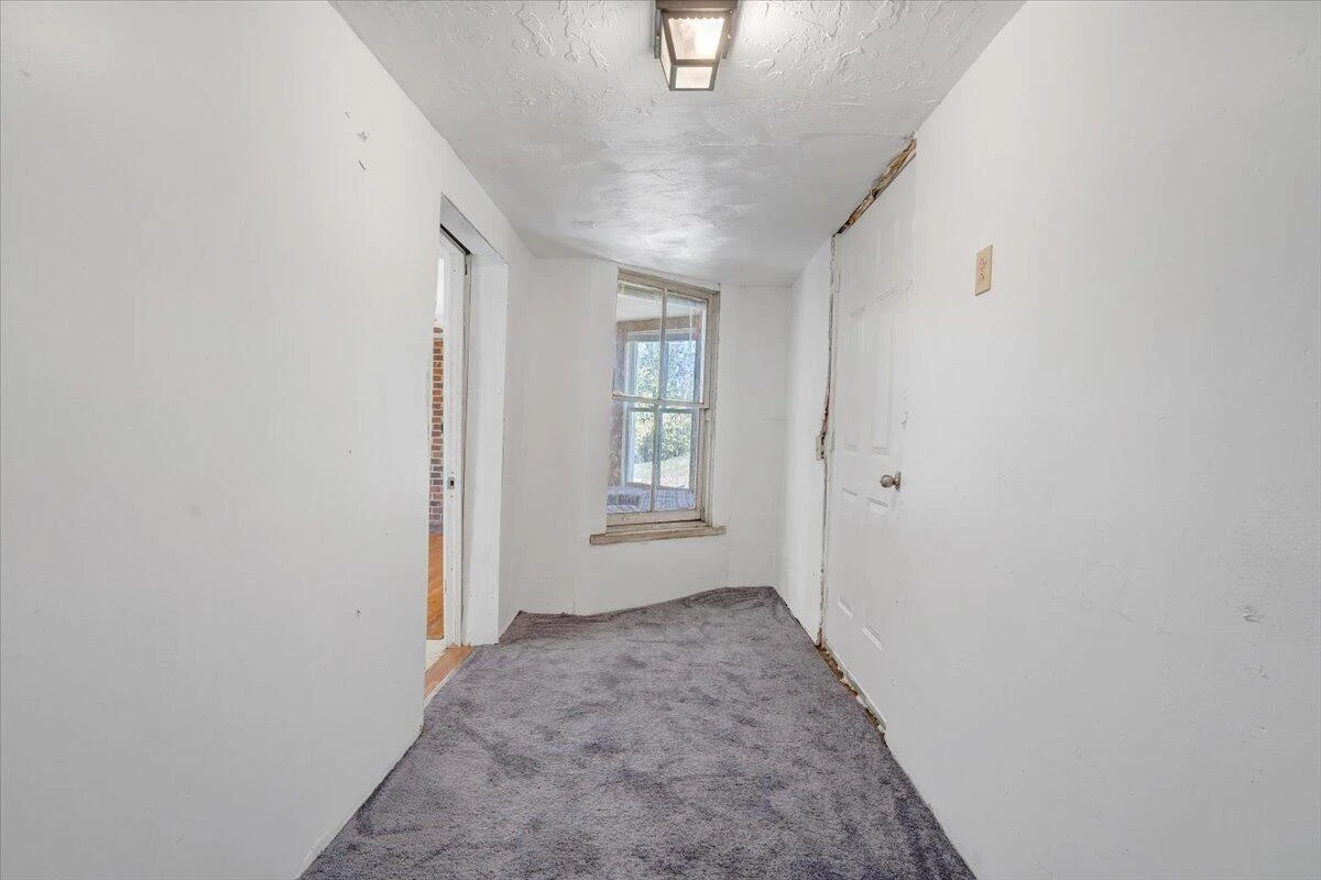 112 N Hancock ST - Photo 17