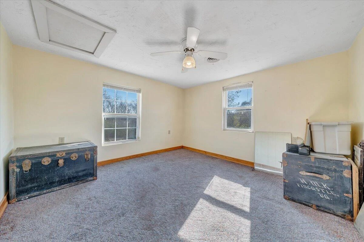 112 N Hancock ST - Photo 29