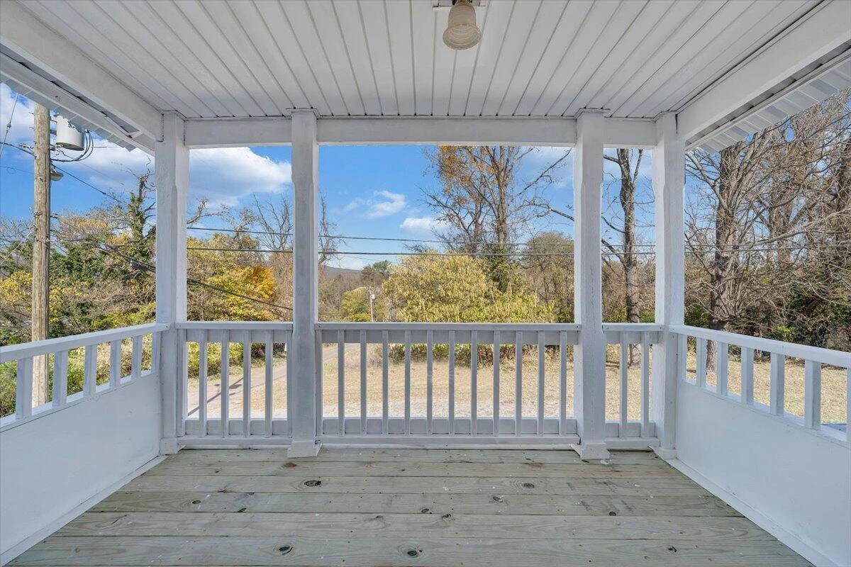 112 N Hancock ST - Photo 33