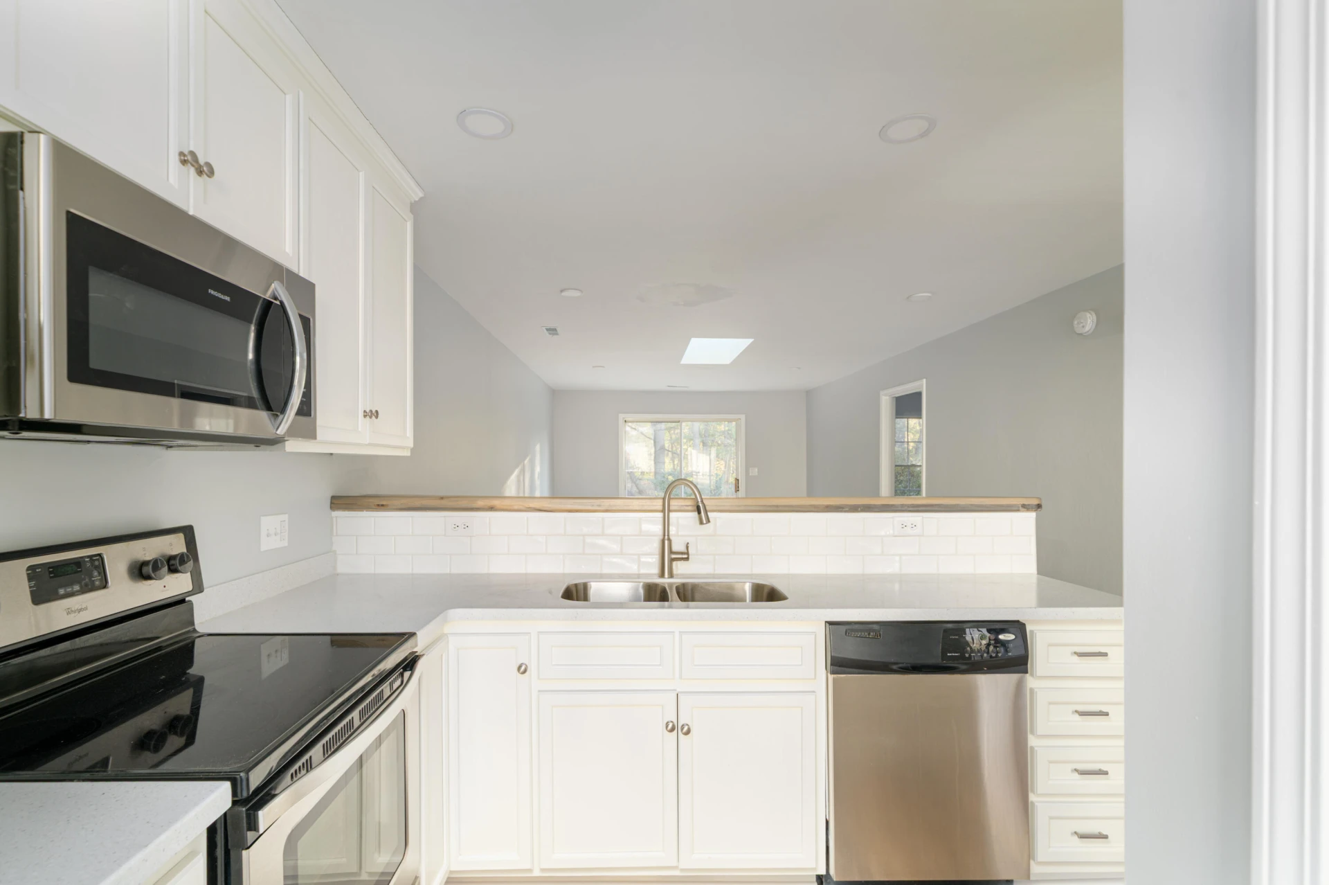 444 Tinkerview DR - Photo 2