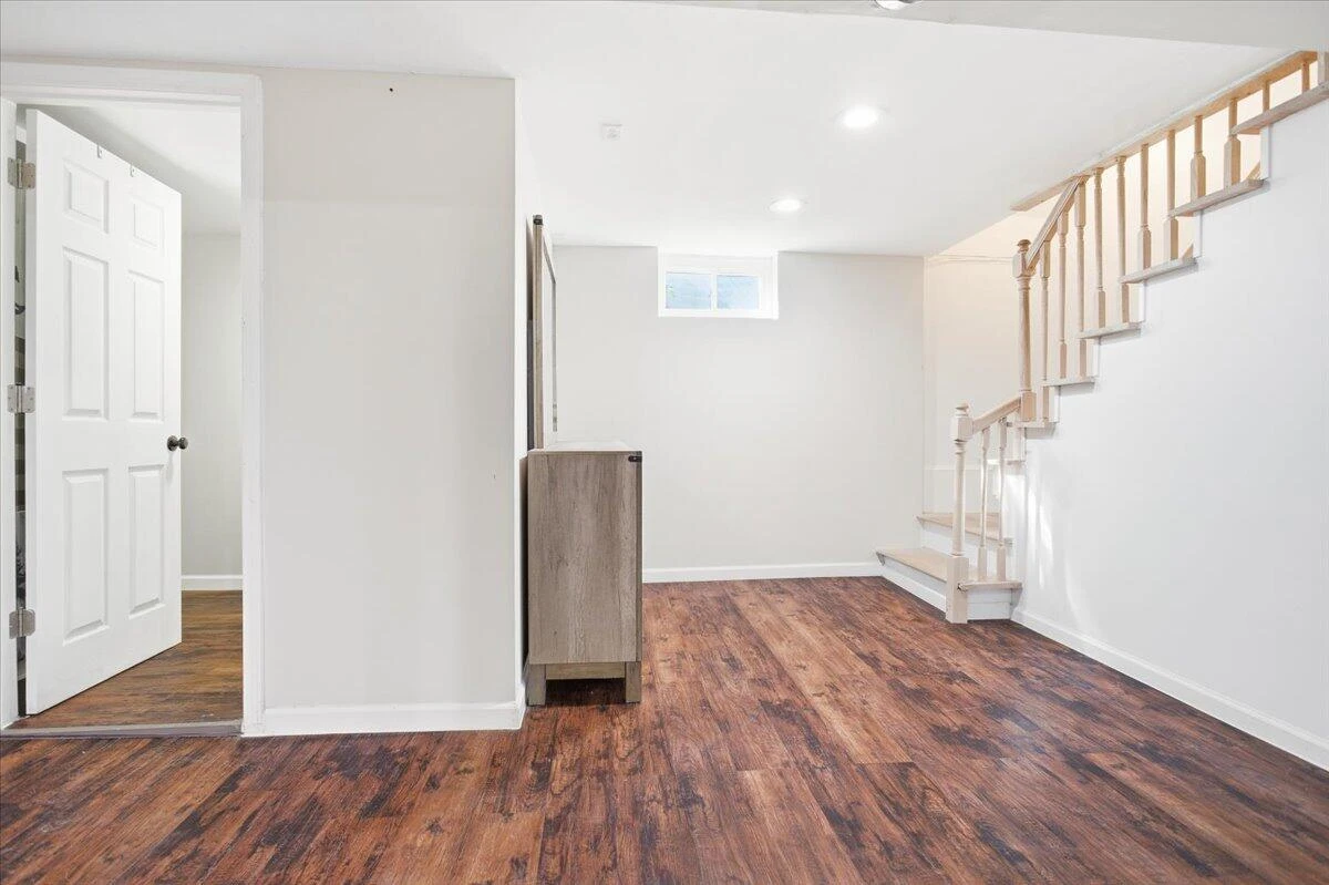 1406 Lancer DR - Photo 21