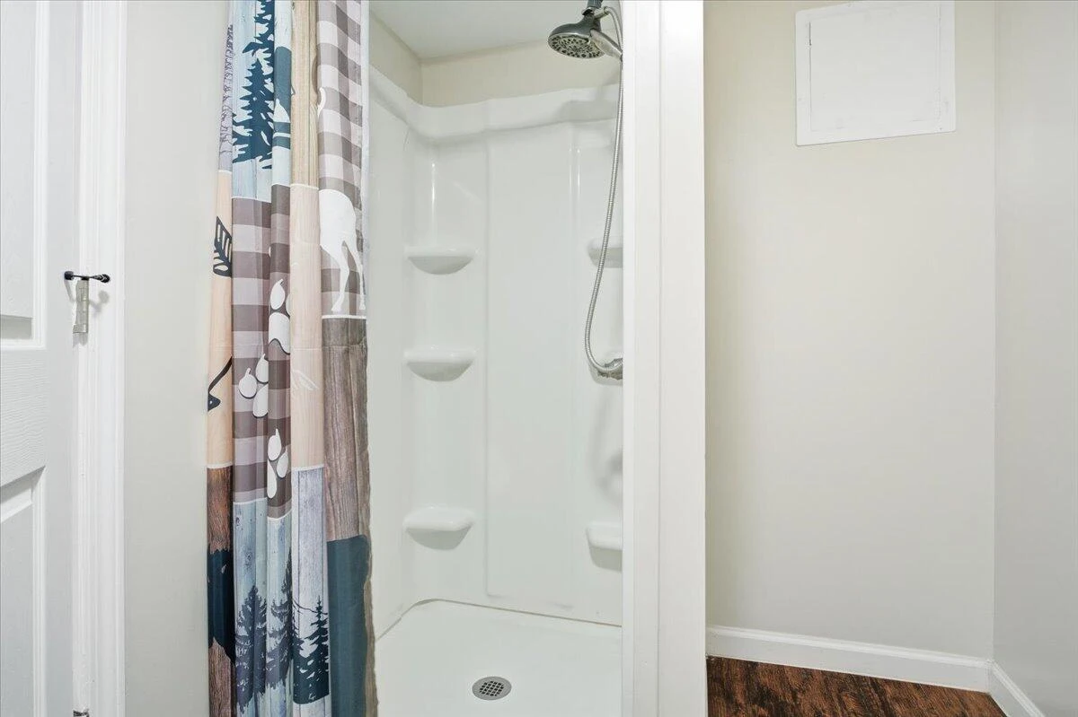 1406 Lancer DR - Photo 24