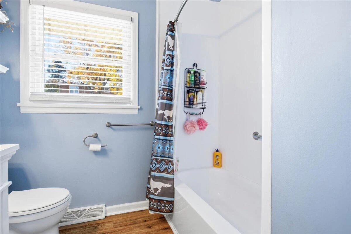 1406 Lancer DR - Photo 9