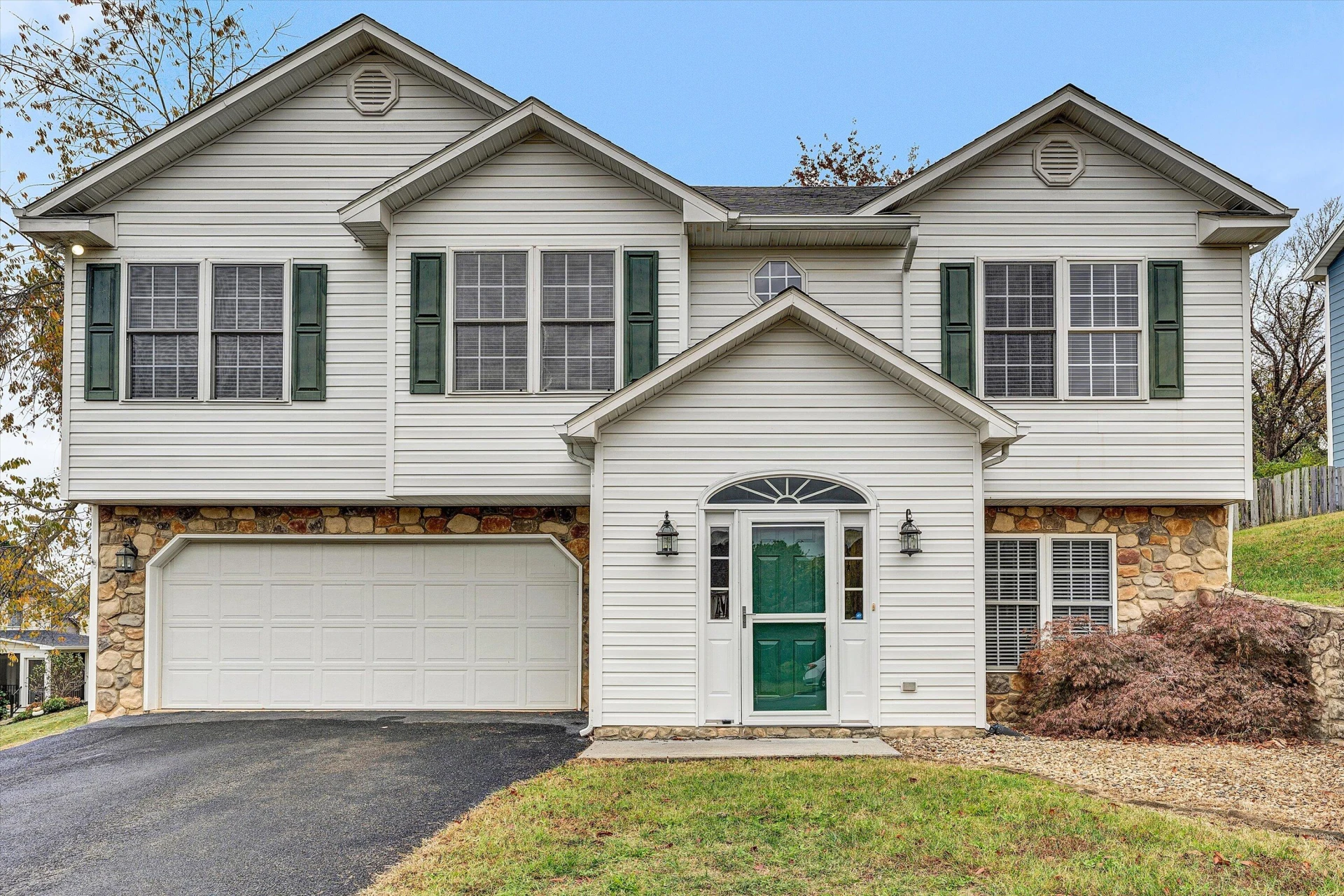 1619 Bush Farm DR