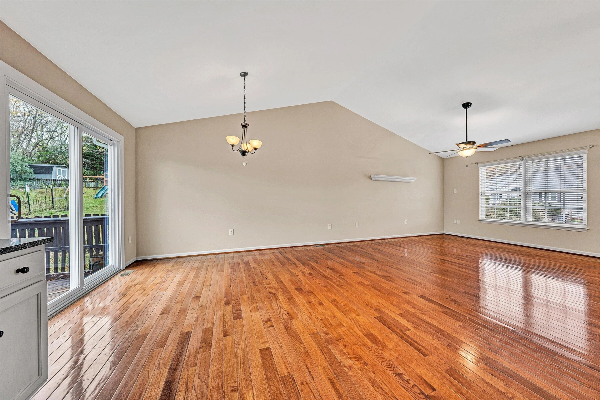 1619 Bush Farm DR - Photo 13