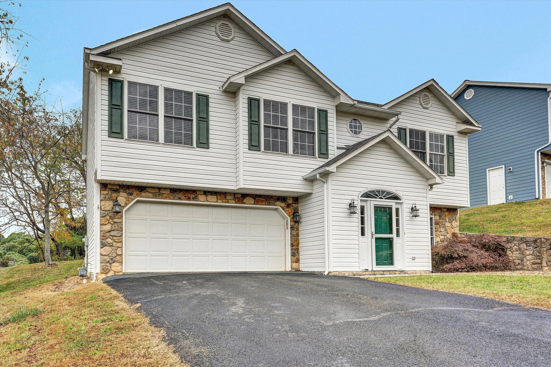 1619 Bush Farm DR - Photo 3