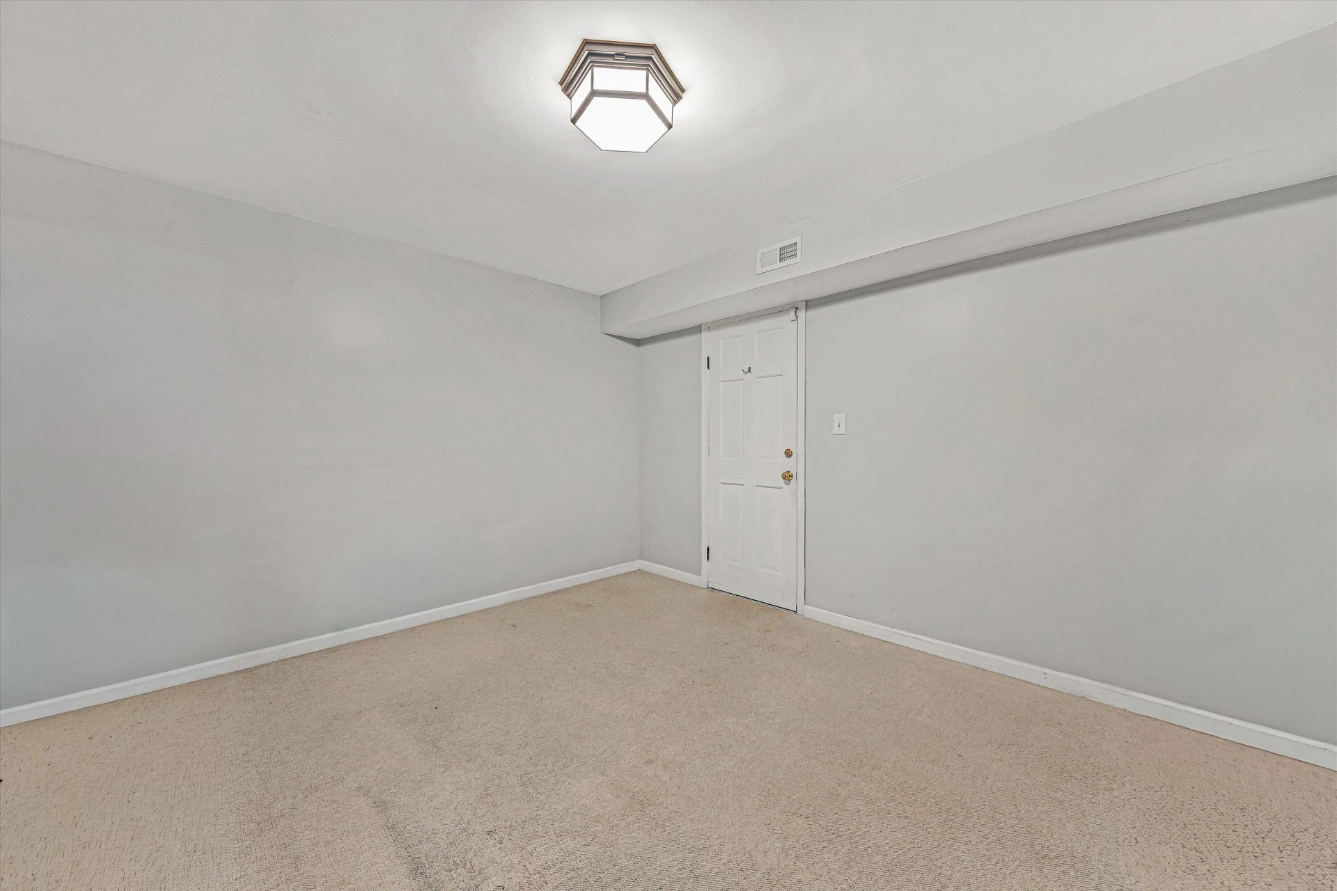 727 White Oak RD SW - Photo 41