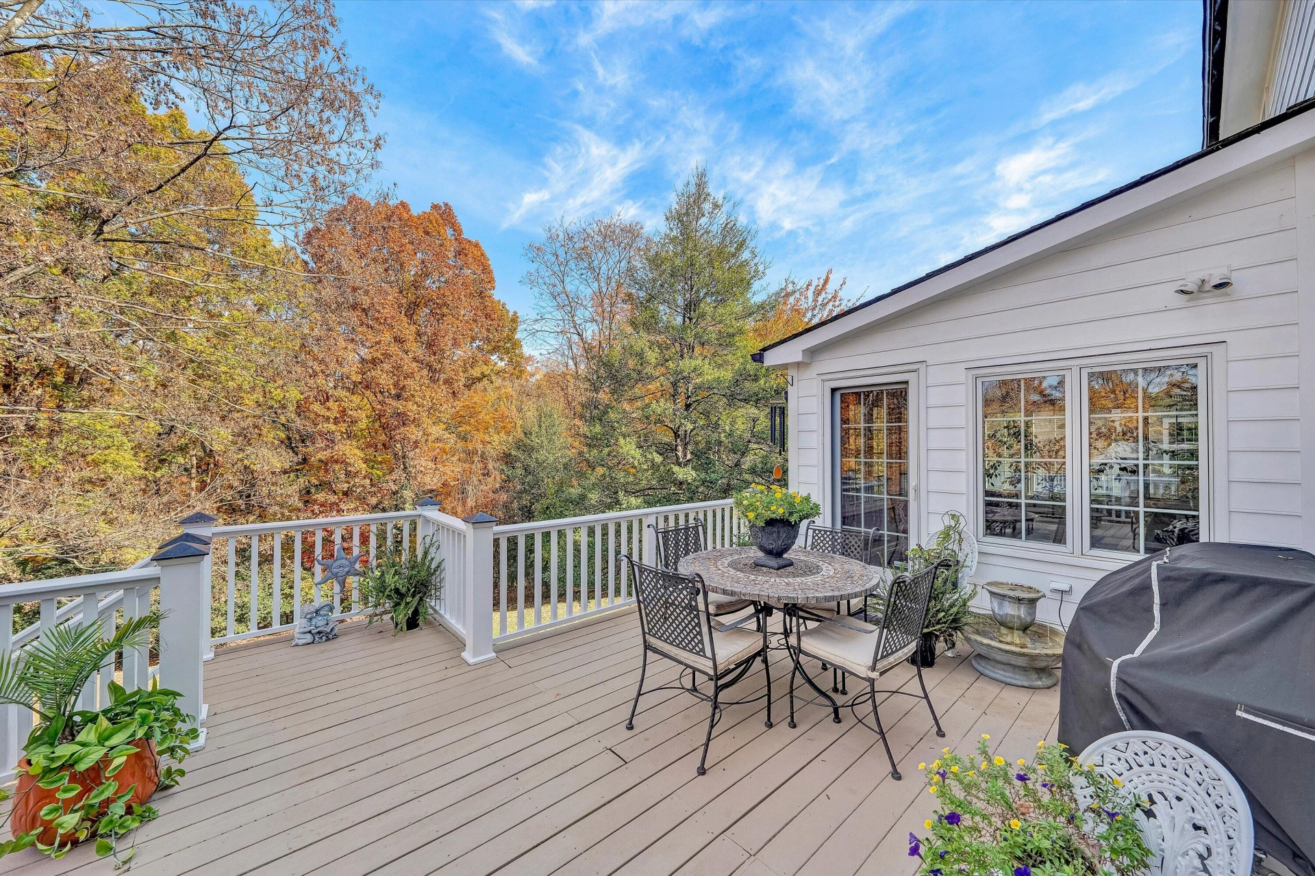 727 White Oak RD SW - Photo 6