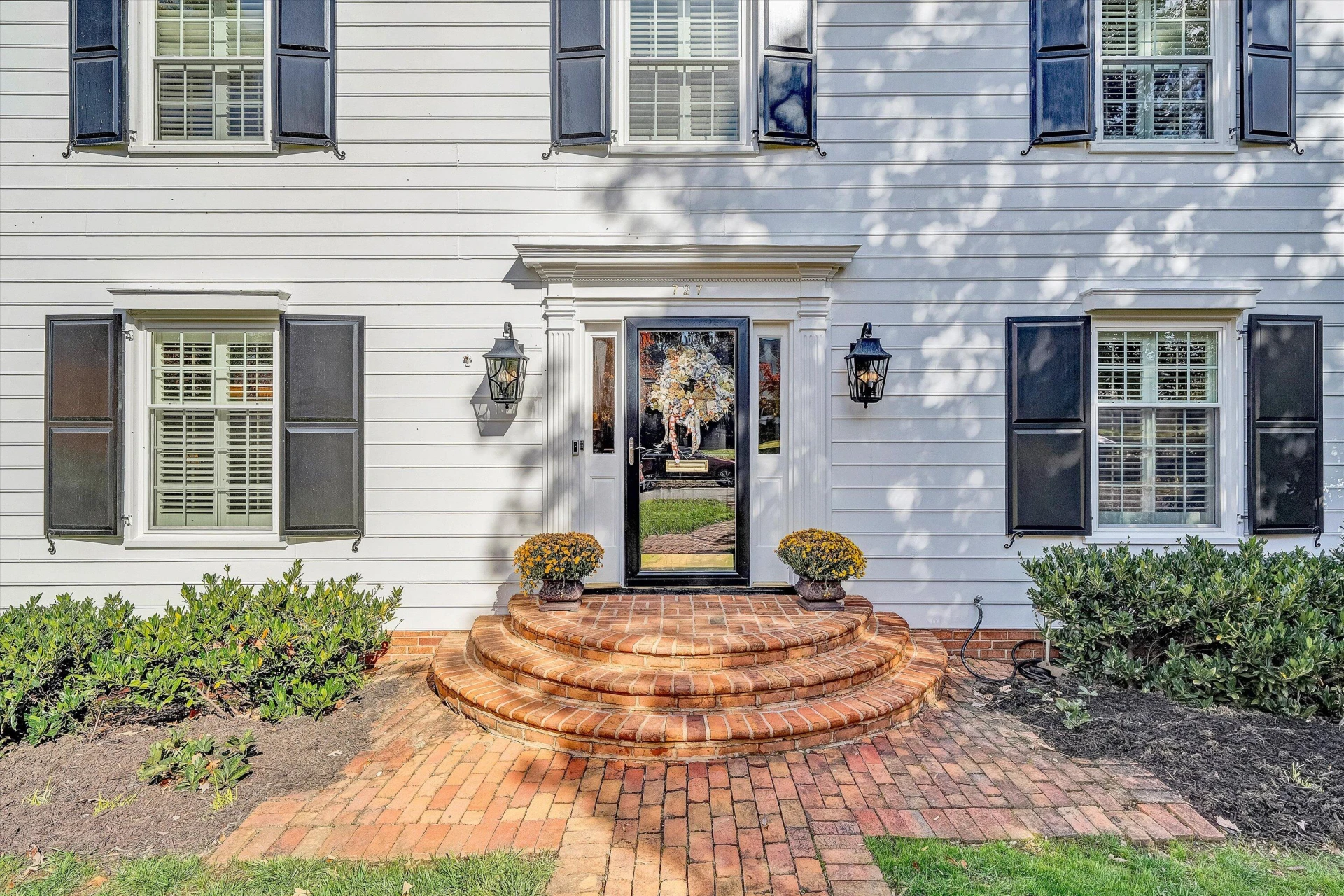 727 White Oak RD SW - Photo 9