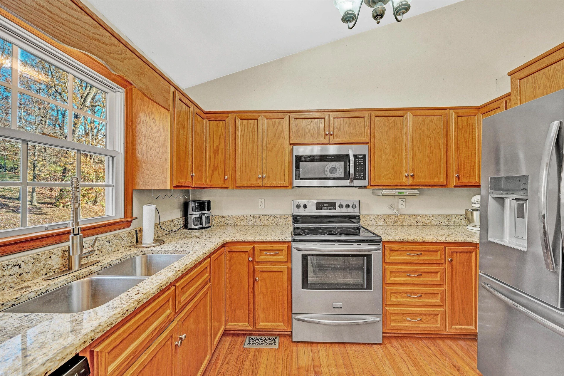 826 Coyner Springs RD - Photo 13