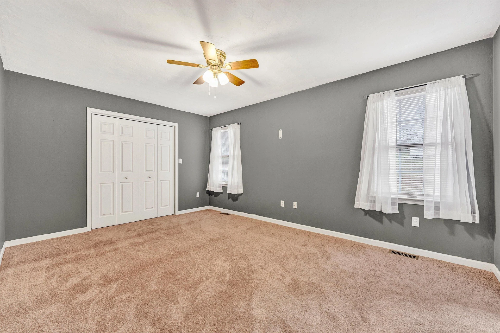 826 Coyner Springs RD - Photo 17