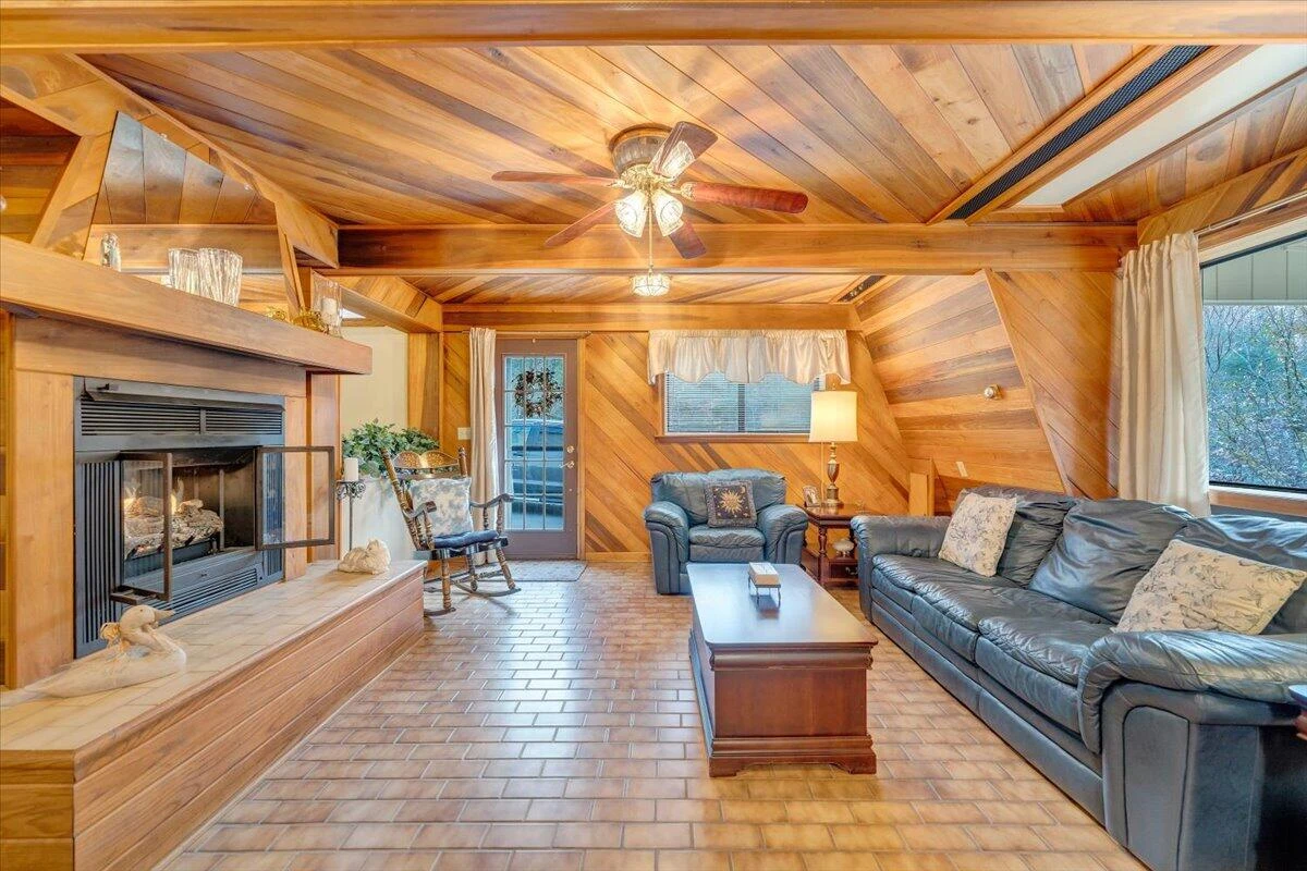 549 Clydes RD - Photo 11