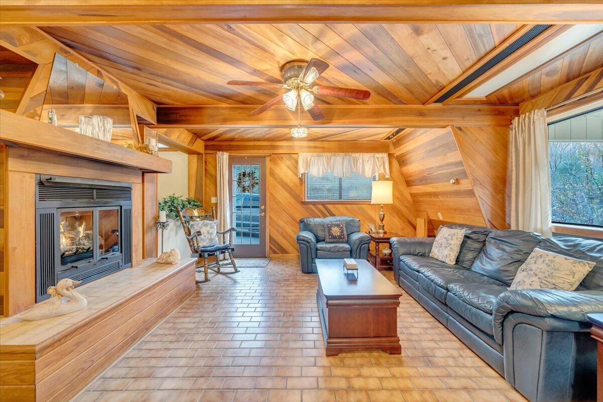 549 Clydes RD - Photo 12