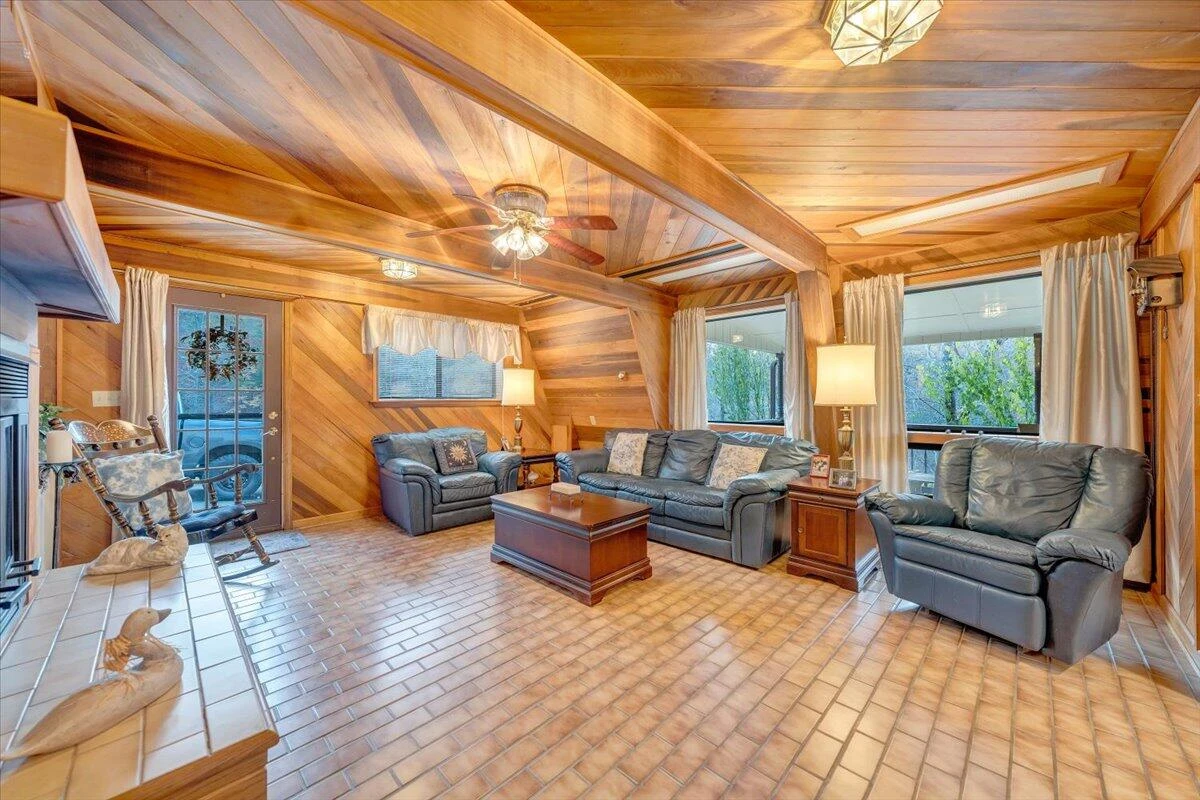 549 Clydes RD - Photo 14