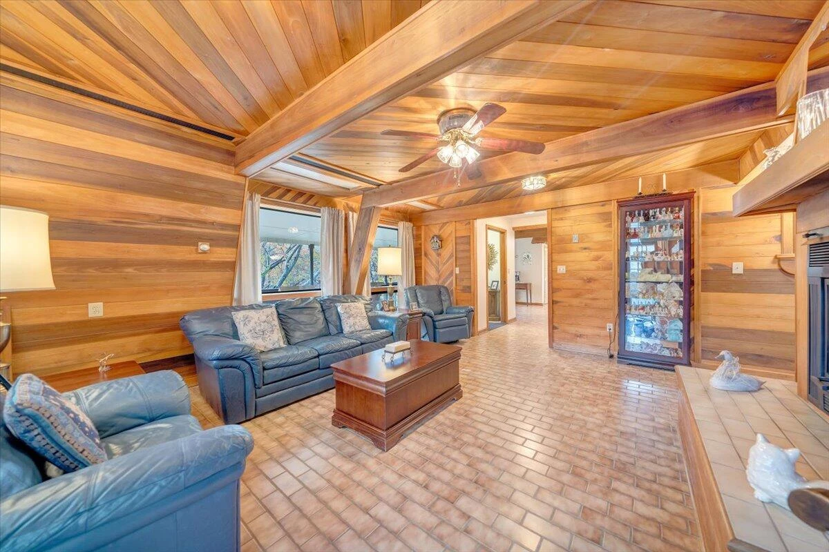 549 Clydes RD - Photo 16
