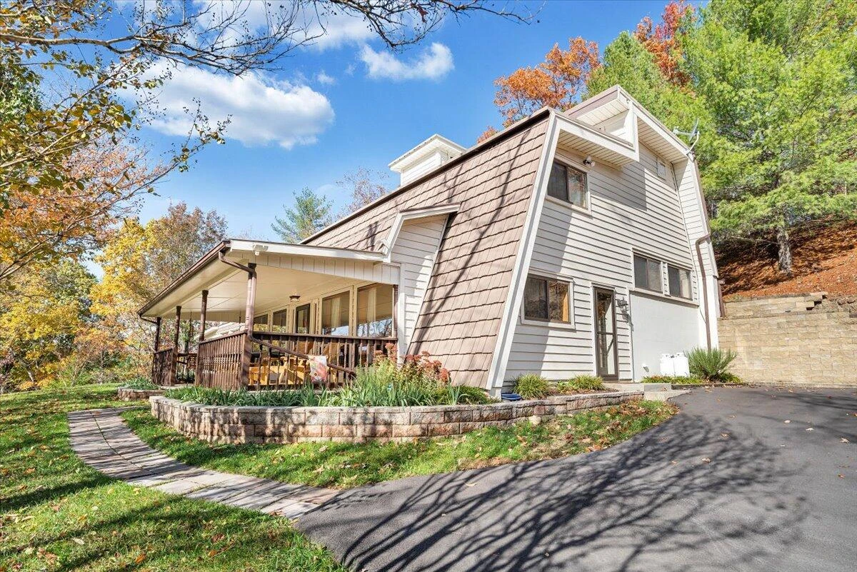 549 Clydes RD - Photo 3