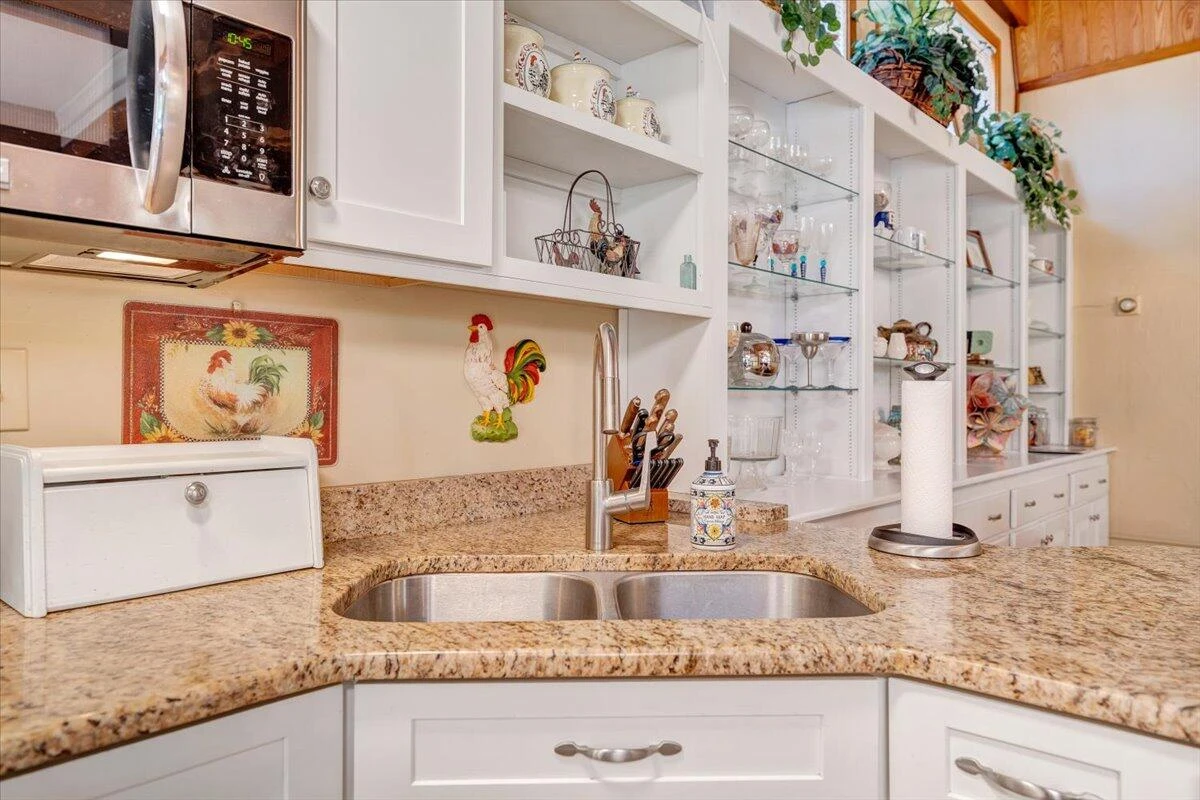 549 Clydes RD - Photo 32