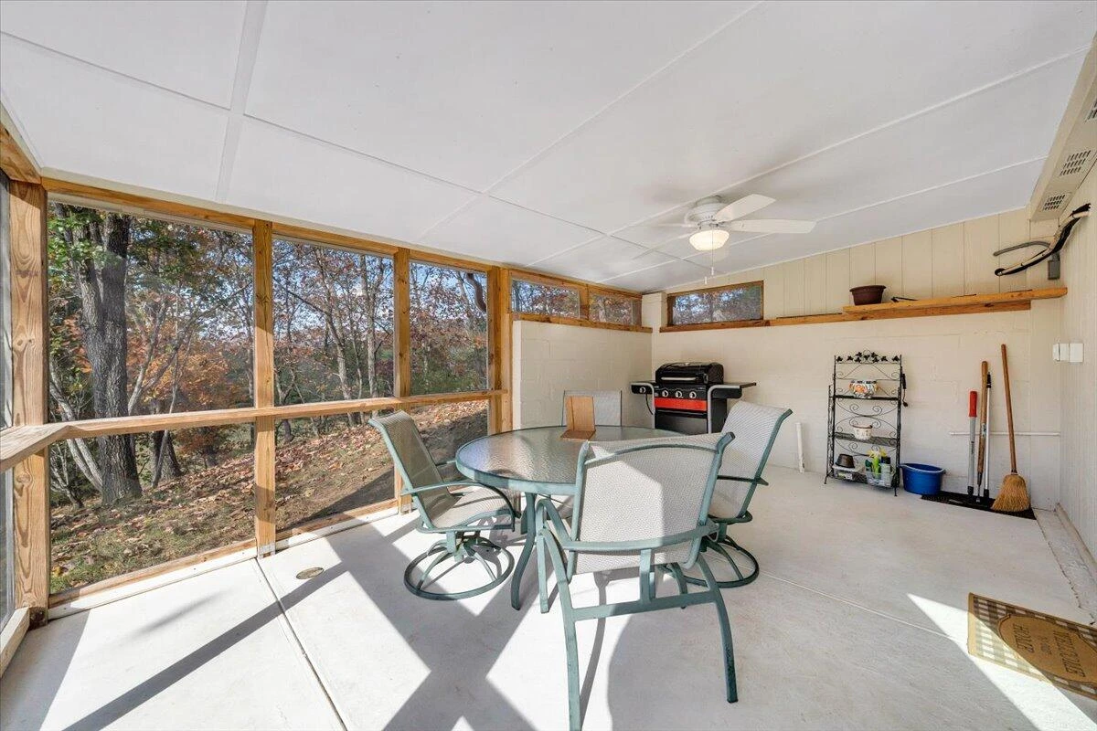 549 Clydes RD - Photo 37