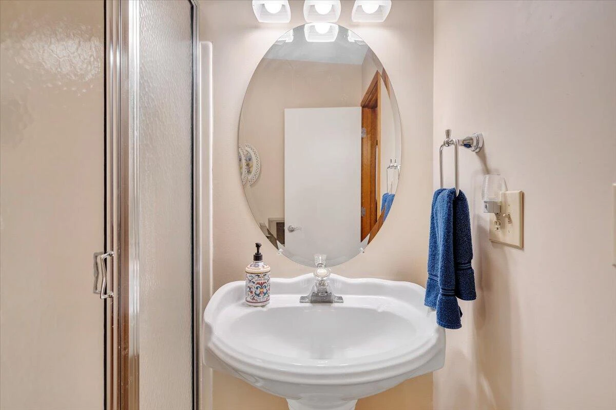 549 Clydes RD - Photo 50