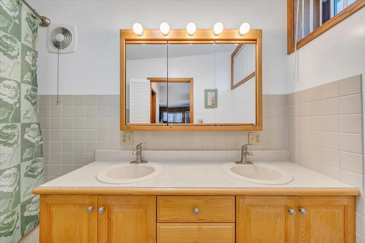 549 Clydes RD - Photo 58