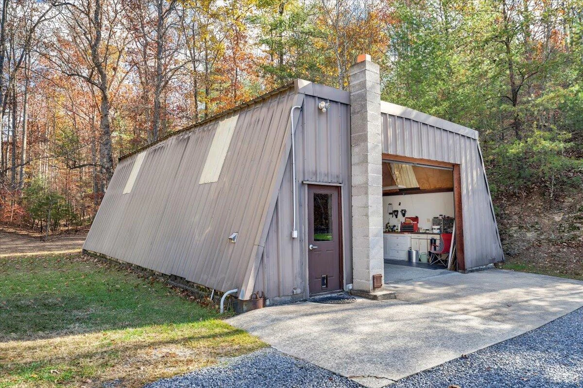 549 Clydes RD - Photo 74