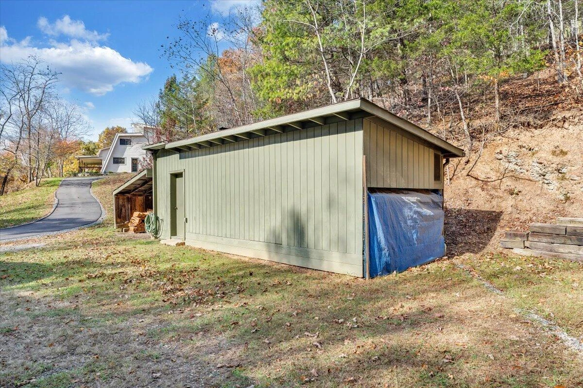 549 Clydes RD - Photo 77